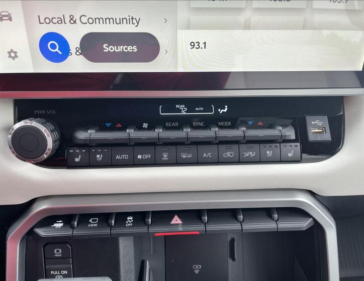 Toyota Sequoia 32