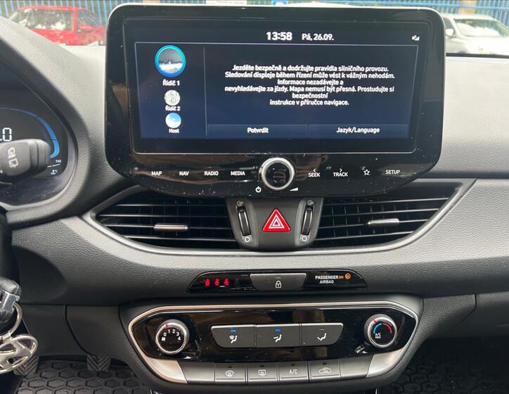 Hyundai i30 14