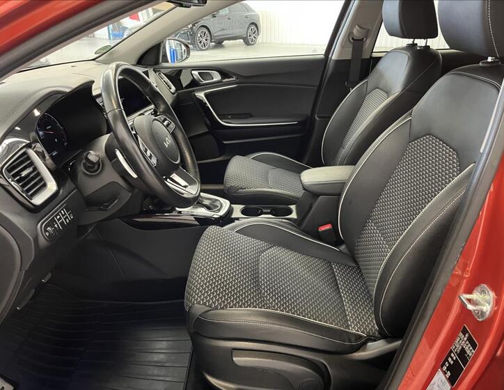 KIA XCeed 21