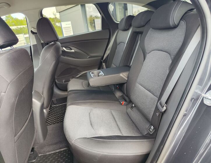 Hyundai i30 11
