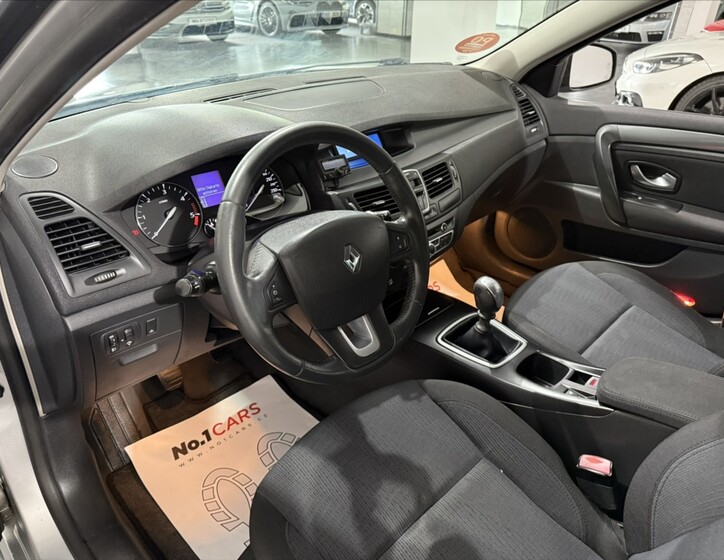 Renault Laguna 6
