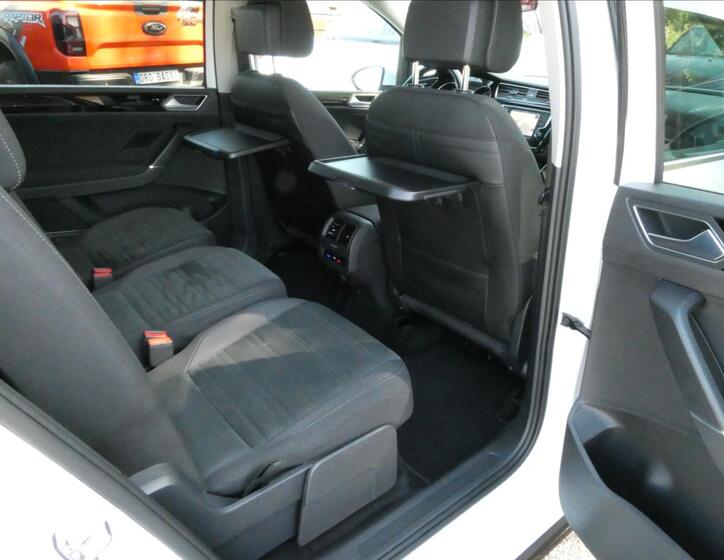 Volkswagen Touran 23