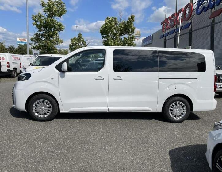 Toyota ProAce Verso 8