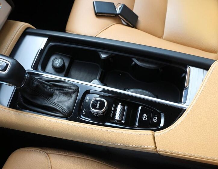 Volvo XC90 44