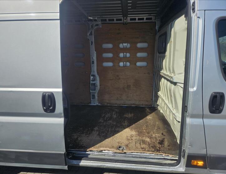 Peugeot Boxer 7