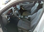 Audi Q2 9