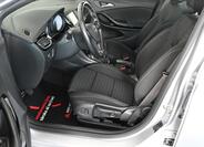 Opel Astra 9