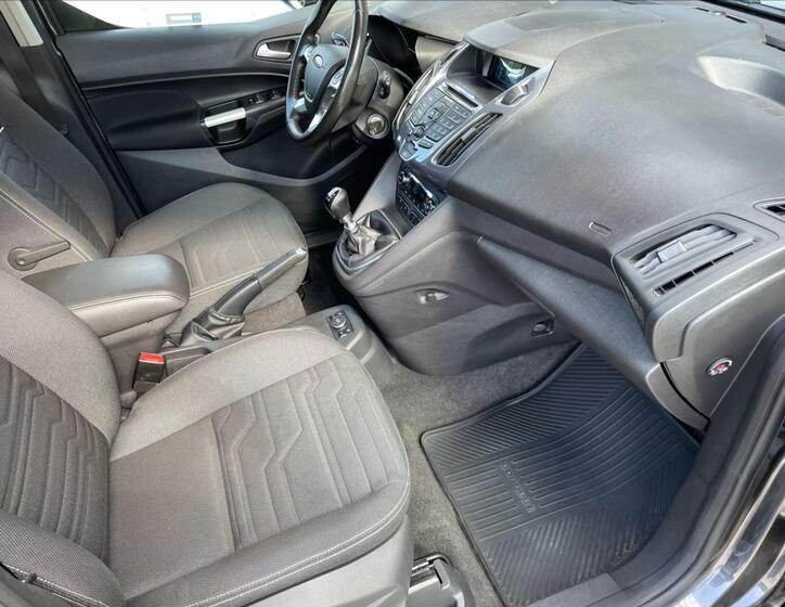 Ford Tourneo 19