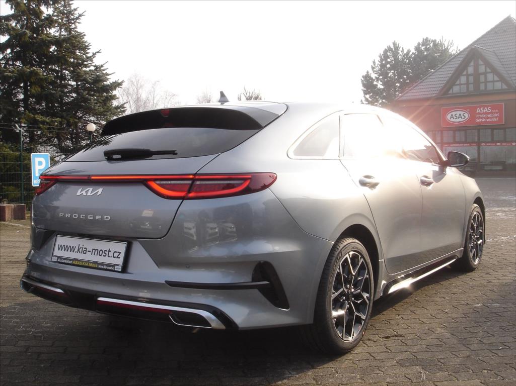 KIA ProCeed