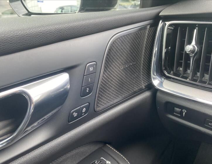 Volvo S60 22