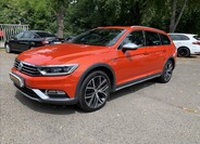 Volkswagen Passat 1