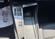 Peugeot 408 8