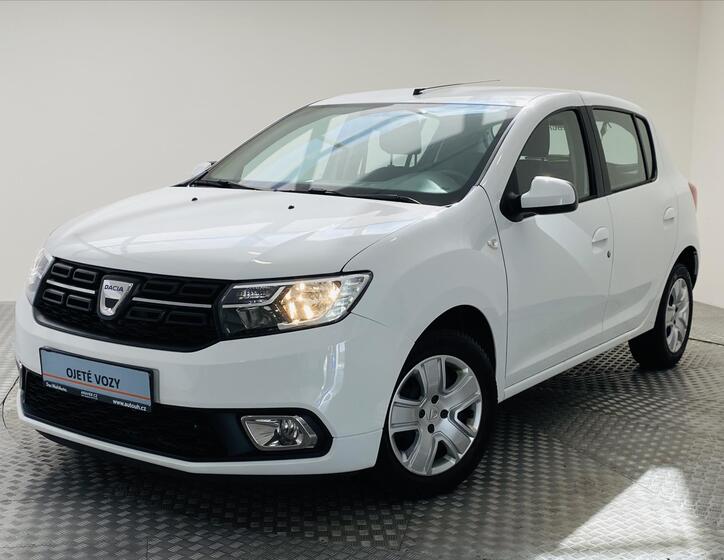 Dacia Sandero 1