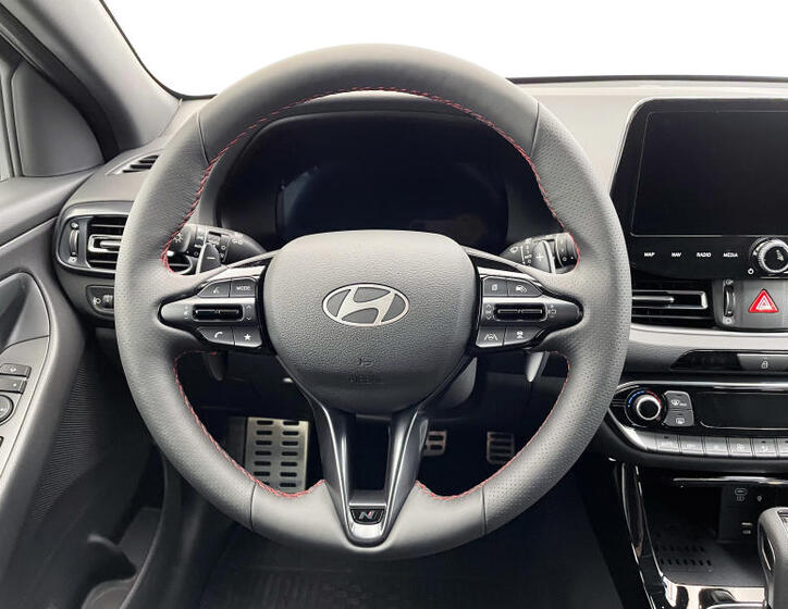 Hyundai i30 13