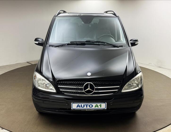 Mercedes-Benz Viano 2