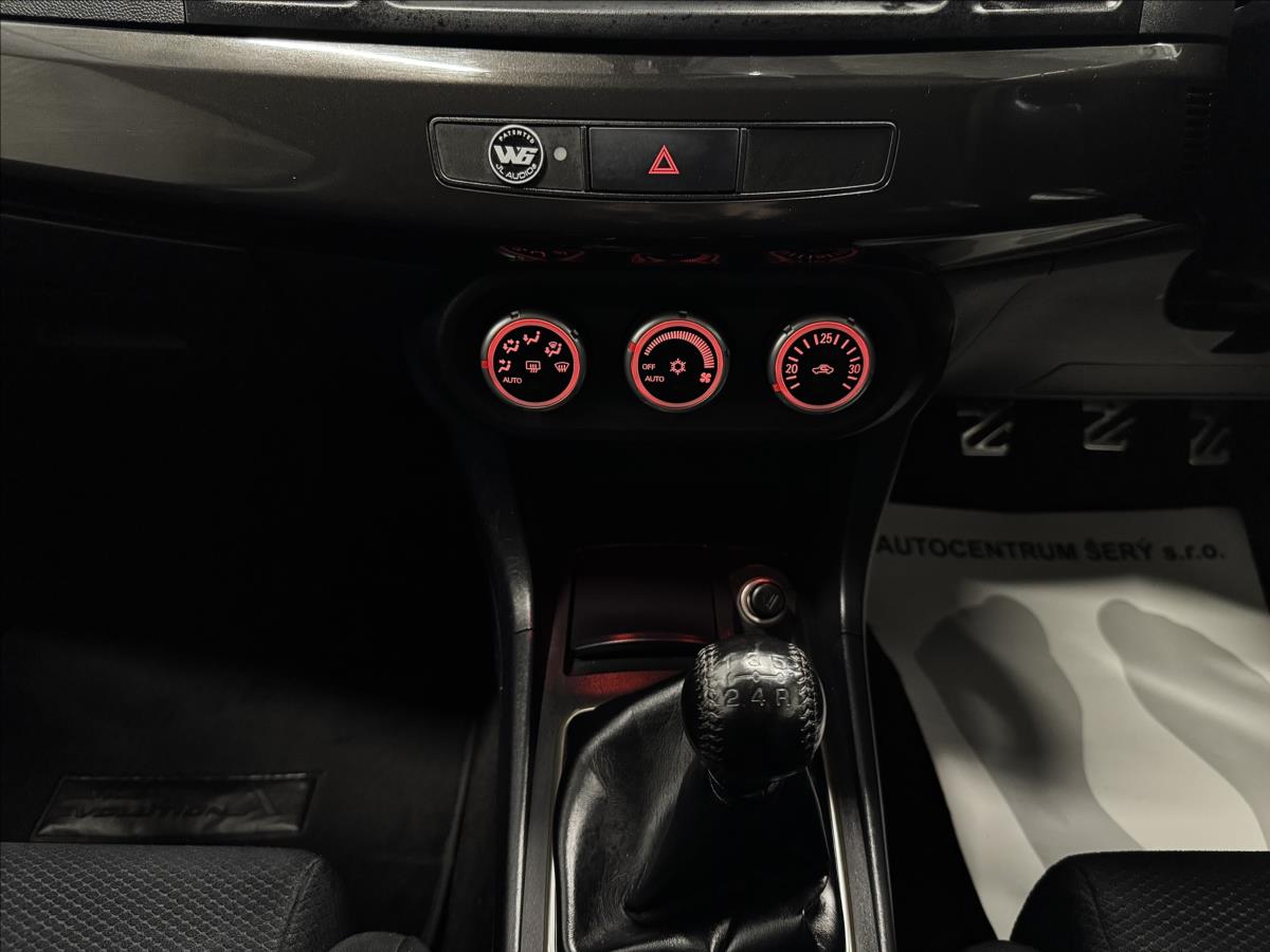 Mitsubishi Lancer
