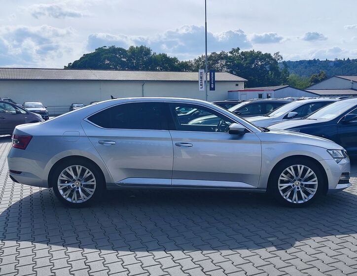 Škoda Superb 4
