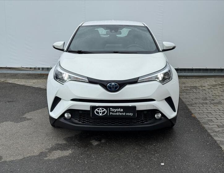 Toyota C-HR 2