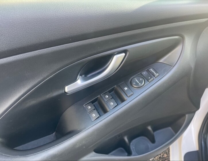 Hyundai i30 11