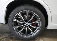 BMW X5 8