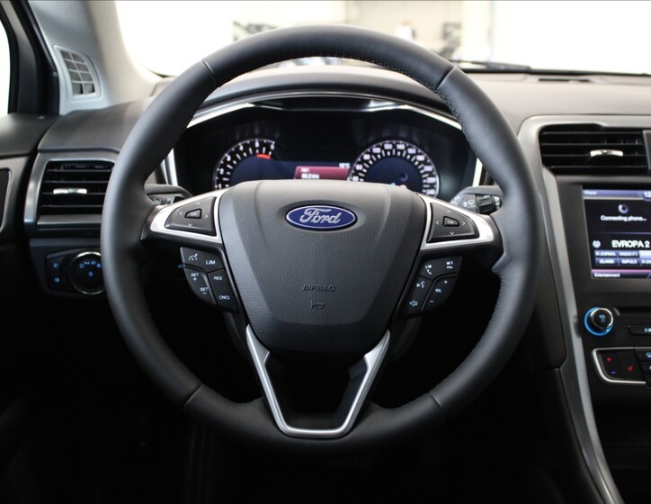 Ford Mondeo 9