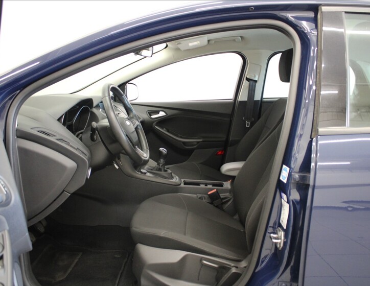 Ford Focus 6