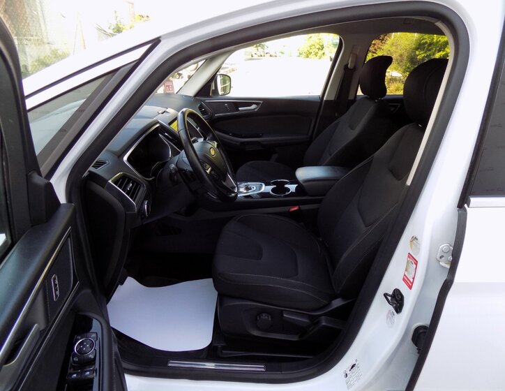 Ford S-MAX 13