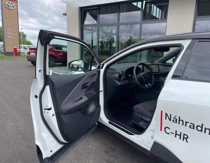 Toyota C-HR 23