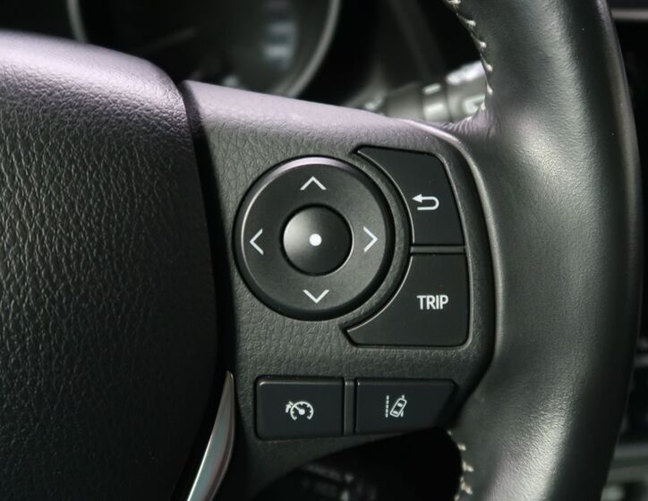 Toyota Auris 27