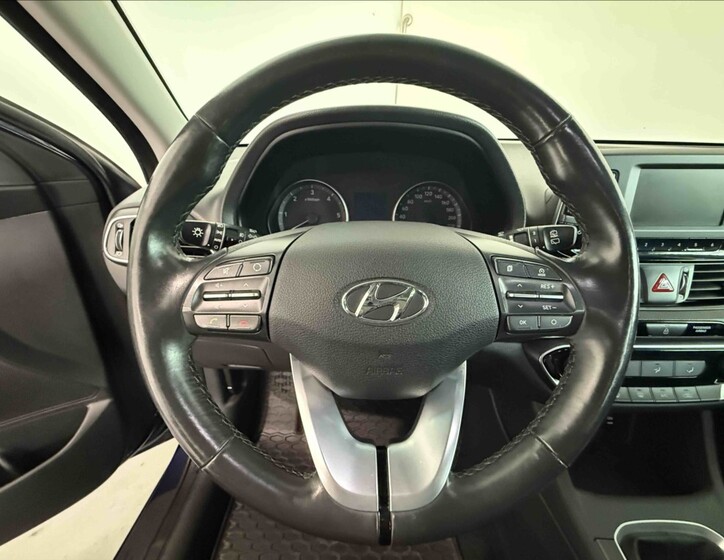 Hyundai i30 10