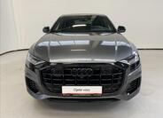 Audi Q8 4