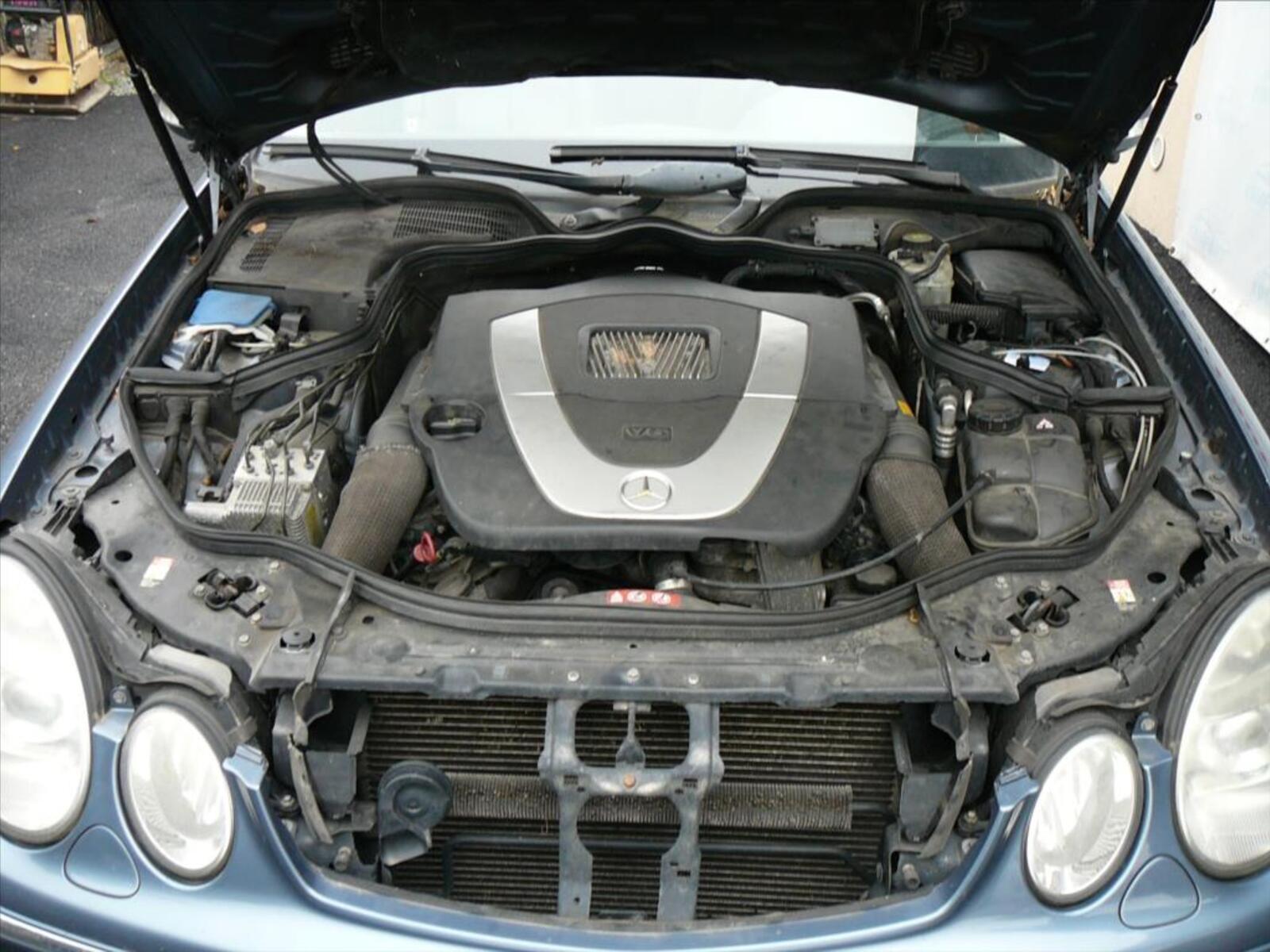 Mercedes-Benz Třídy E 12