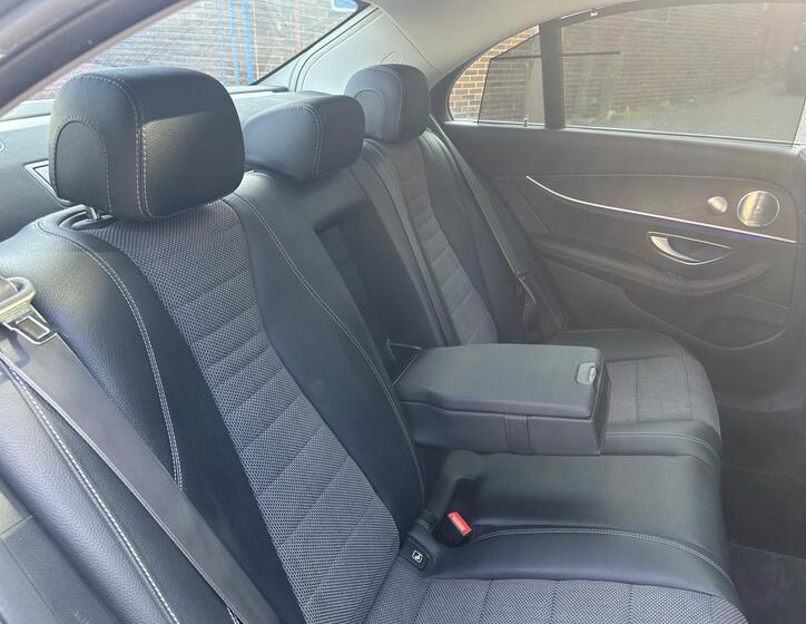 Mercedes-Benz Třídy E 60