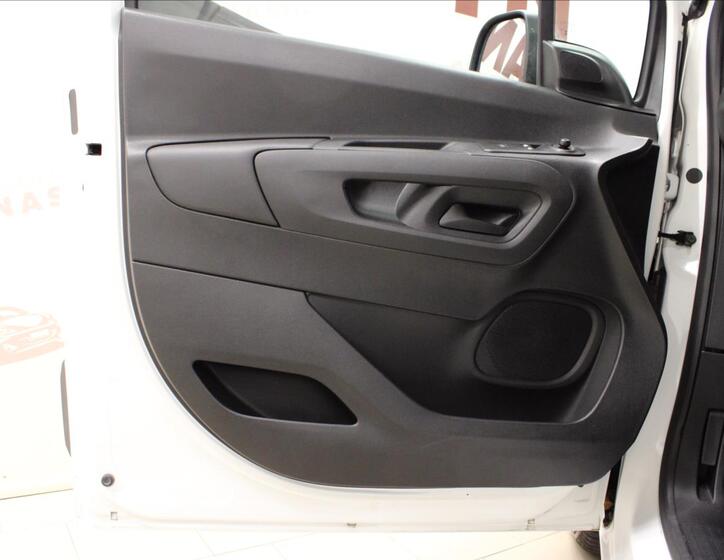 Opel Combo 9