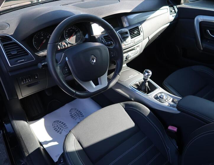Renault Laguna 9