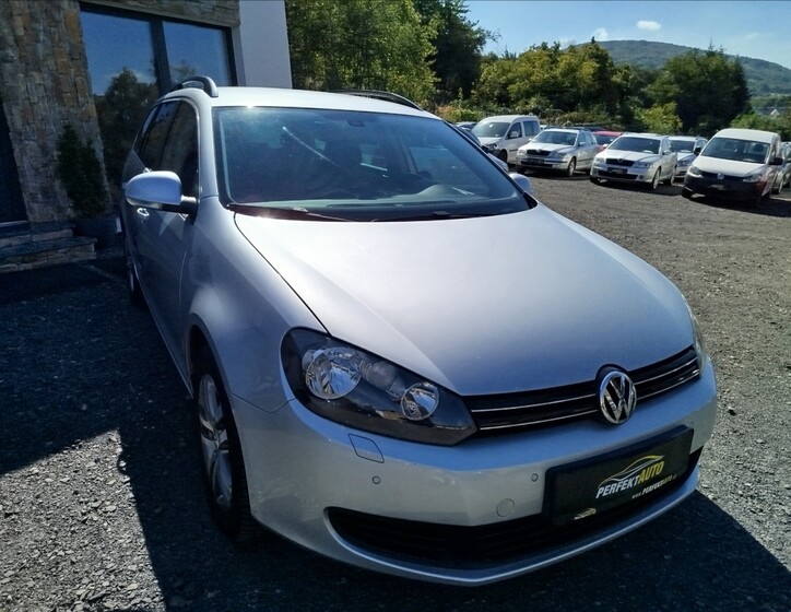Volkswagen Golf 9