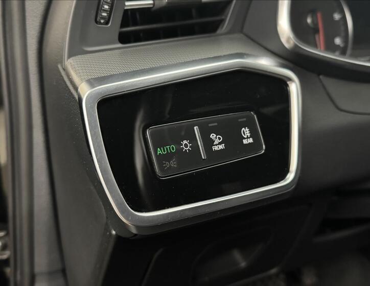 Audi A6 8