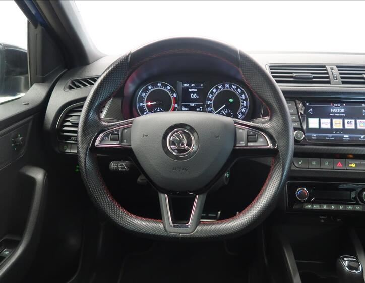 Škoda Fabia 19