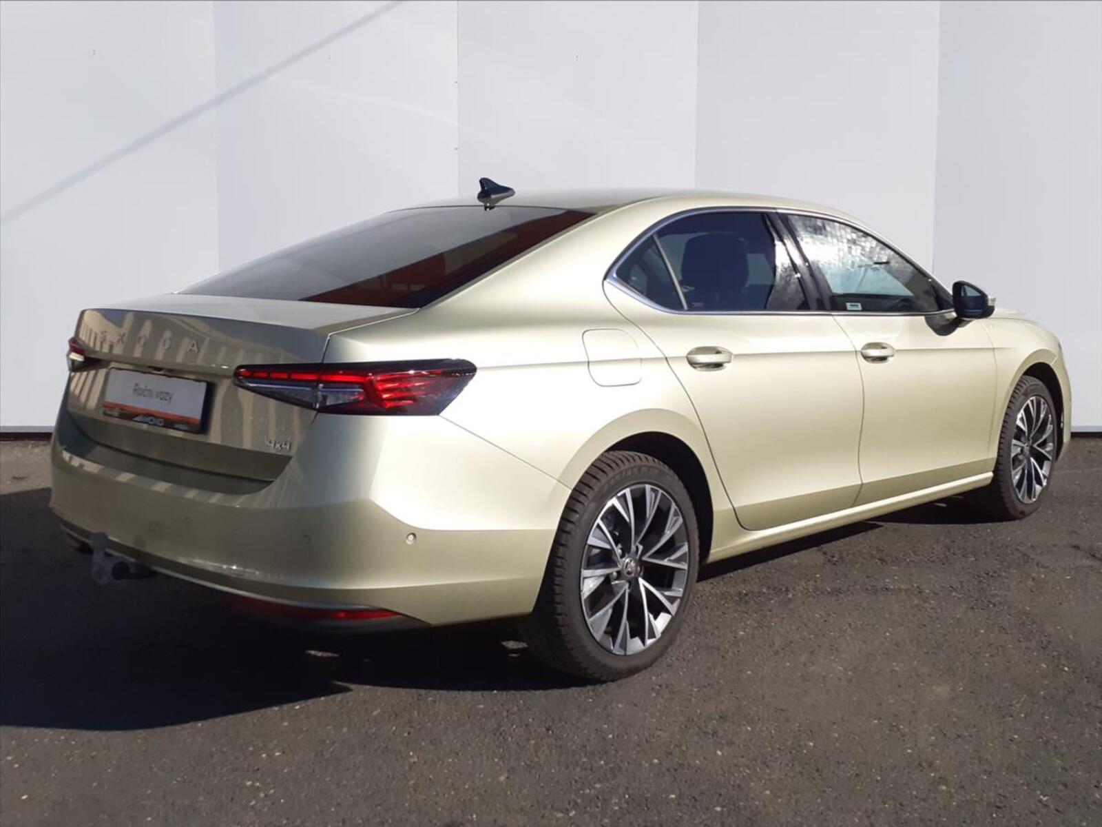 Škoda Superb 2
