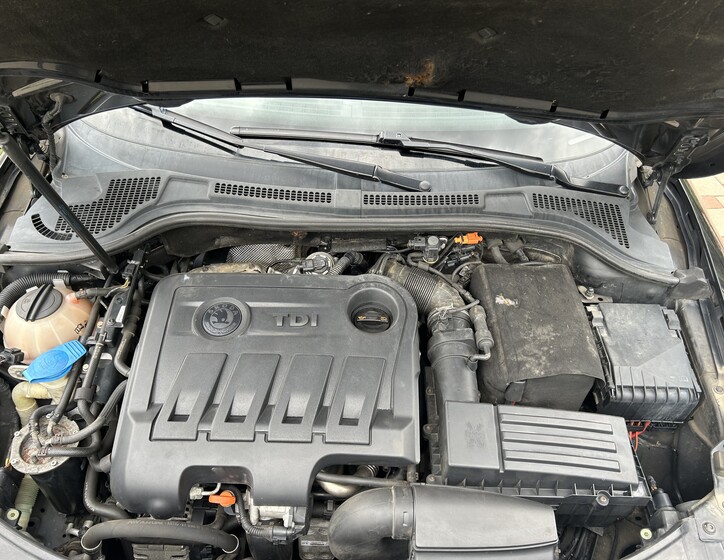 Škoda Superb 12