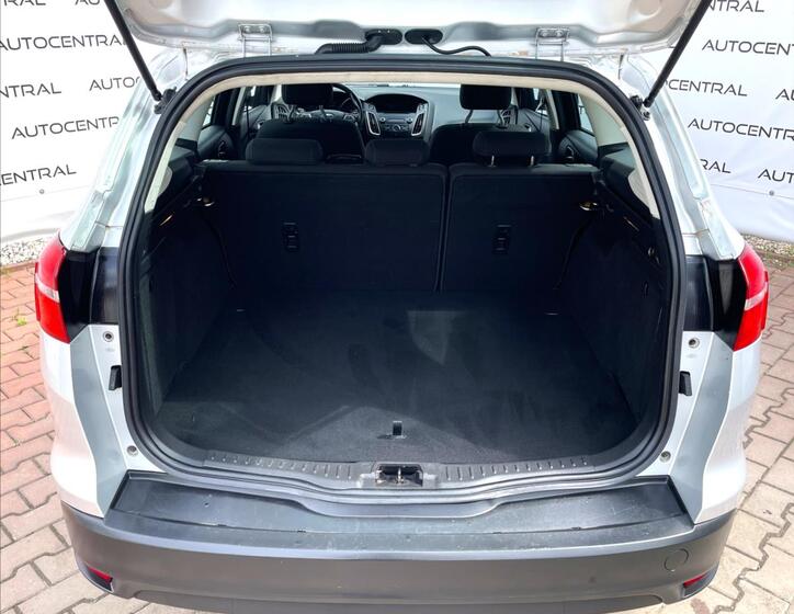 Ford Focus 10