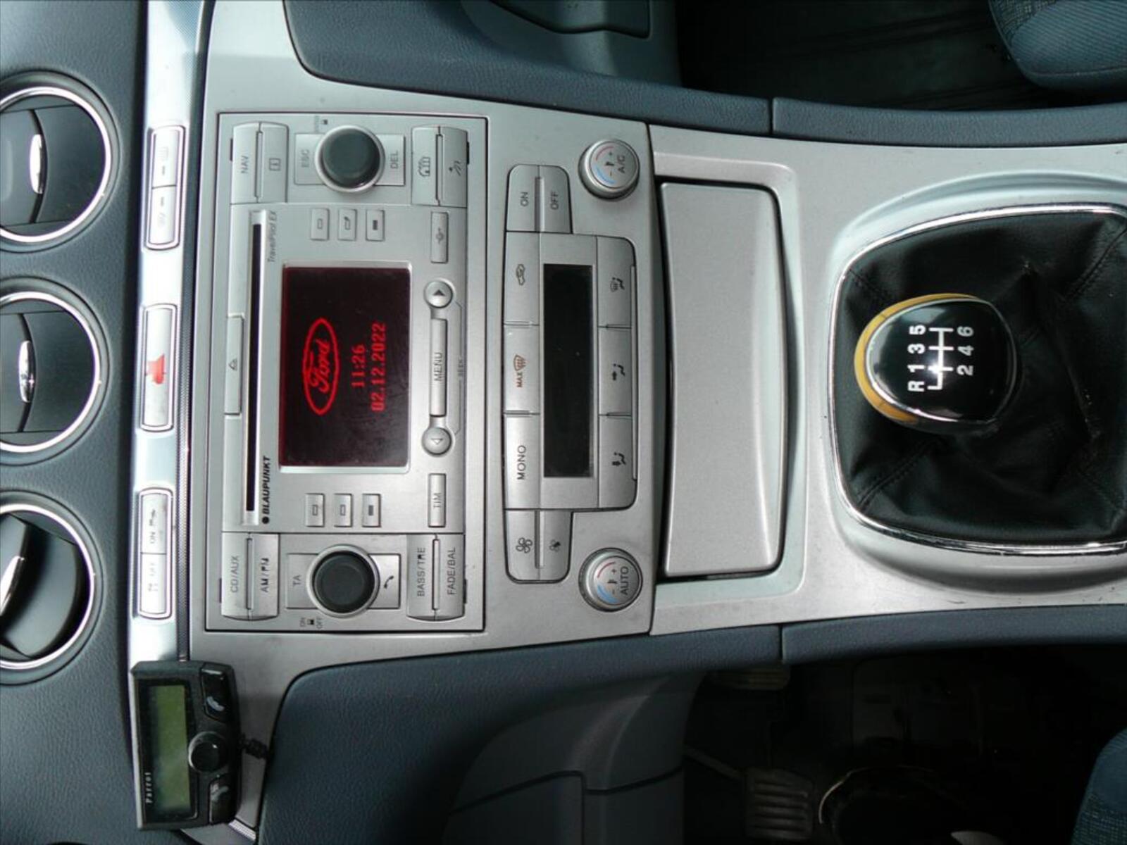 Ford Galaxy 10
