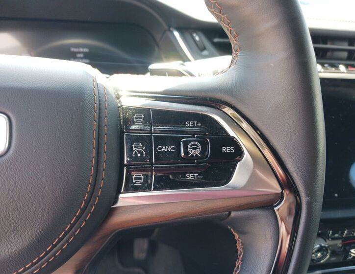 Jeep Grand Cherokee 24