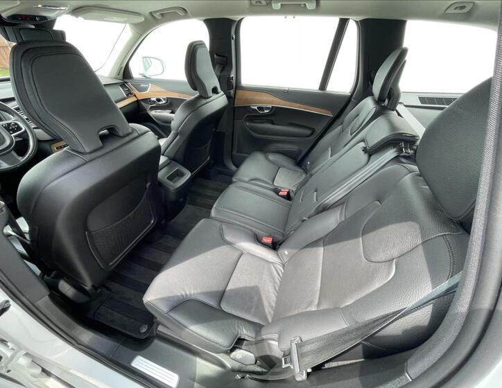 Volvo XC90 16