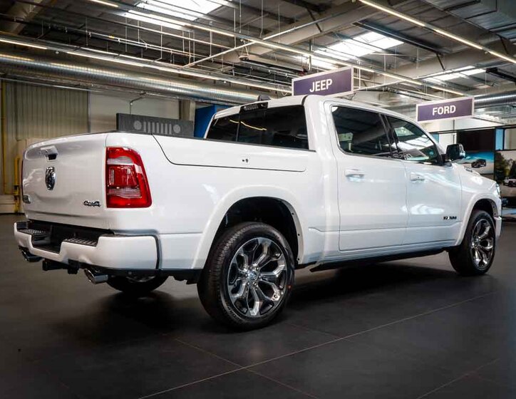Dodge RAM 6