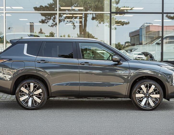 Mitsubishi Outlander 5
