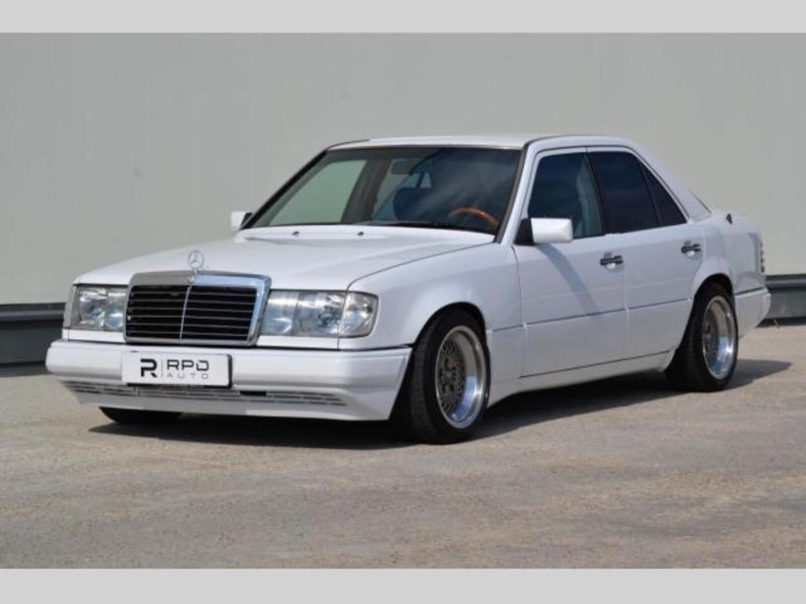 Mercedes-Benz 124 7