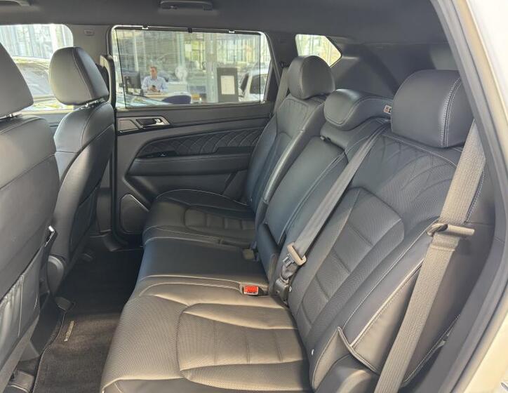 SsangYong Rexton 10