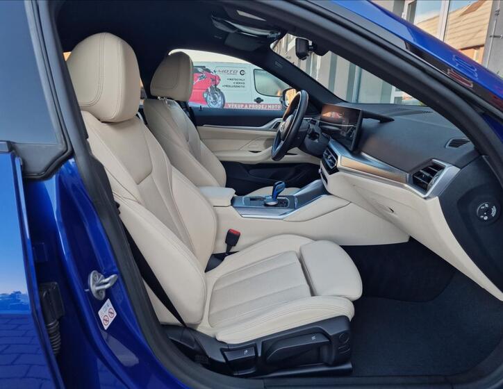 BMW i4 14