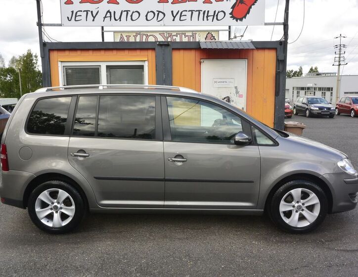 Volkswagen Touran 4